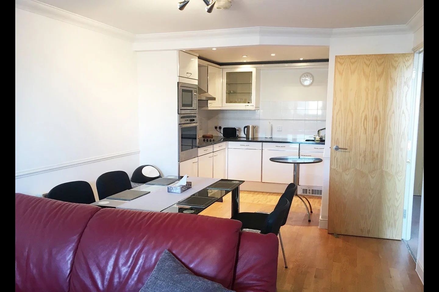 Flat Glaisher Street in Greater London
