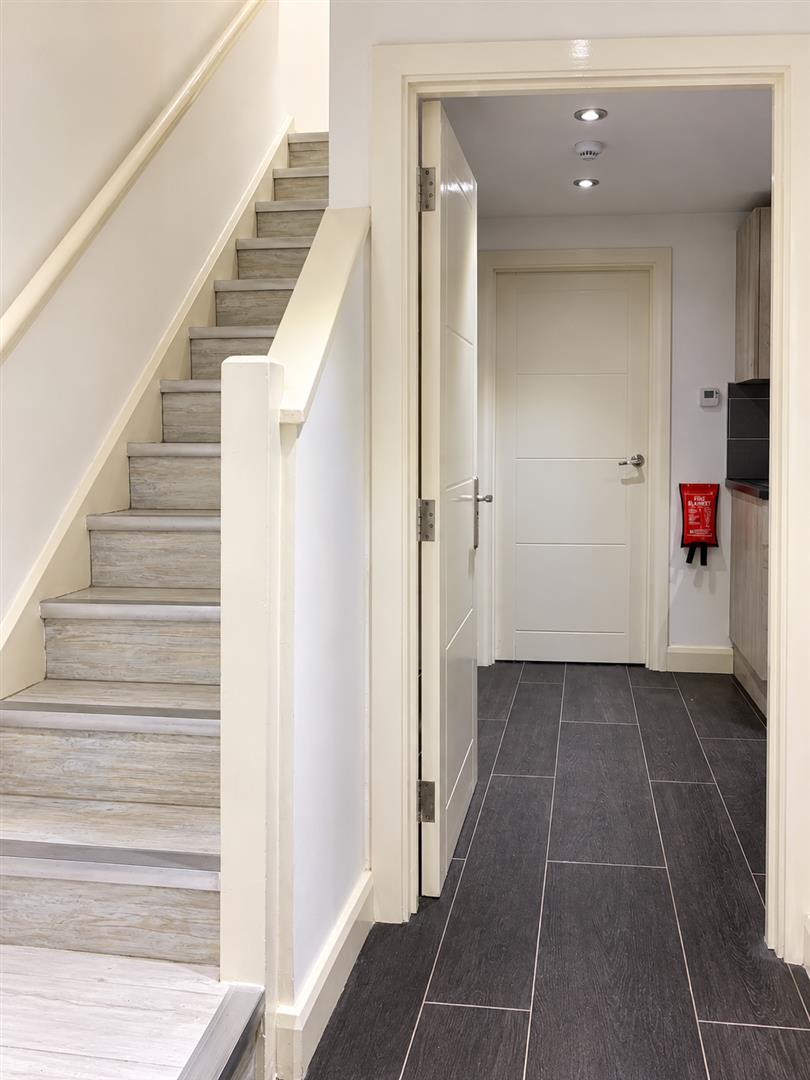 Flat Chippenham Road in City of Westminster
