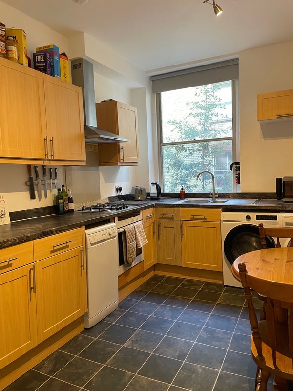 Room Lawn Lane in Greater London