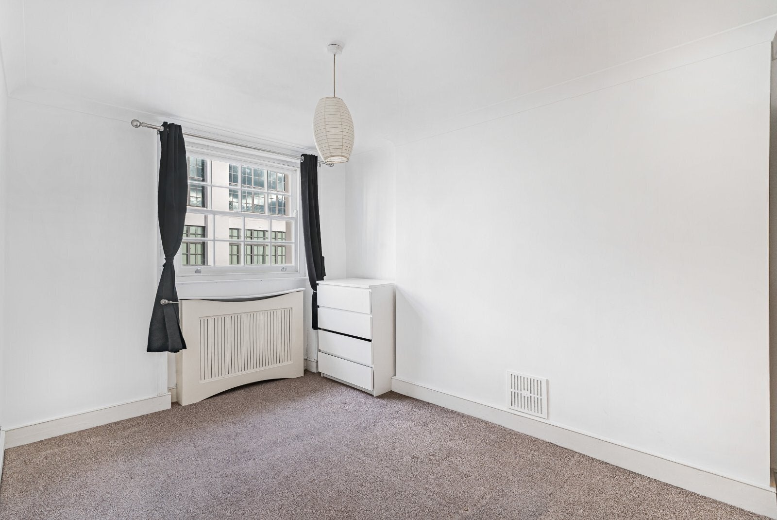 Flat Mornington Crescent in Greater London