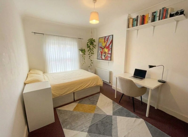 Flat Rectory Road in Greater London