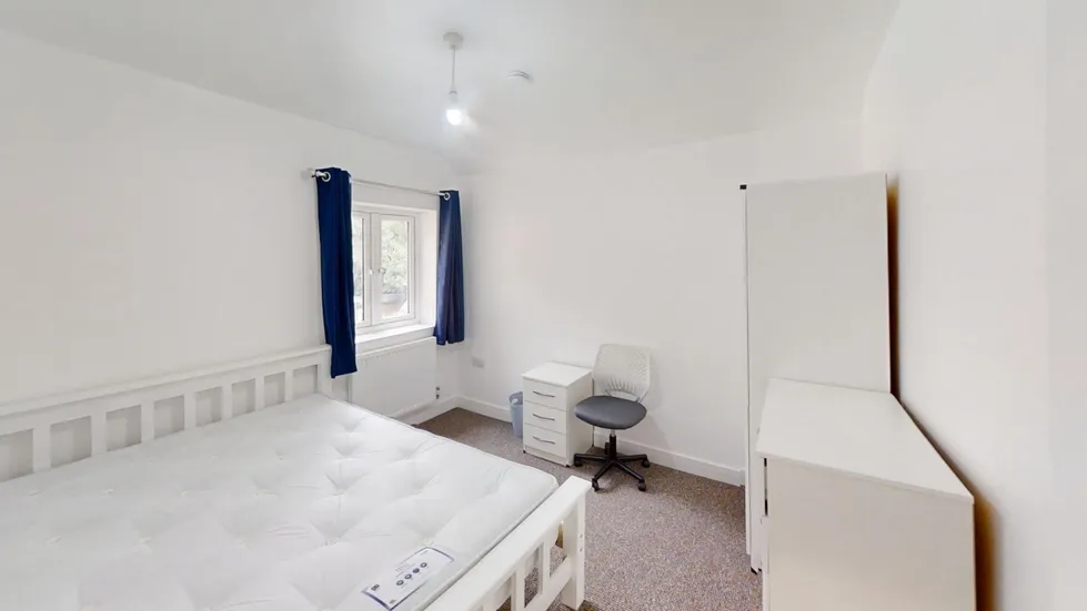 Room Beech Grove in Guildford