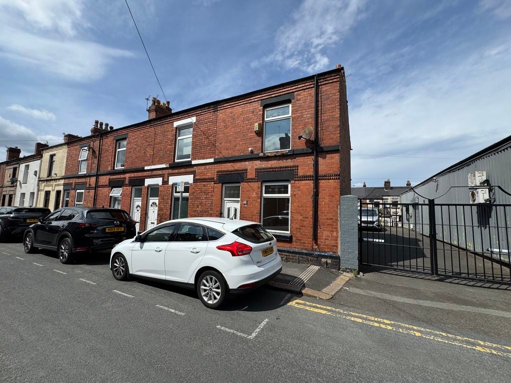 House Brynn Street in St Helens