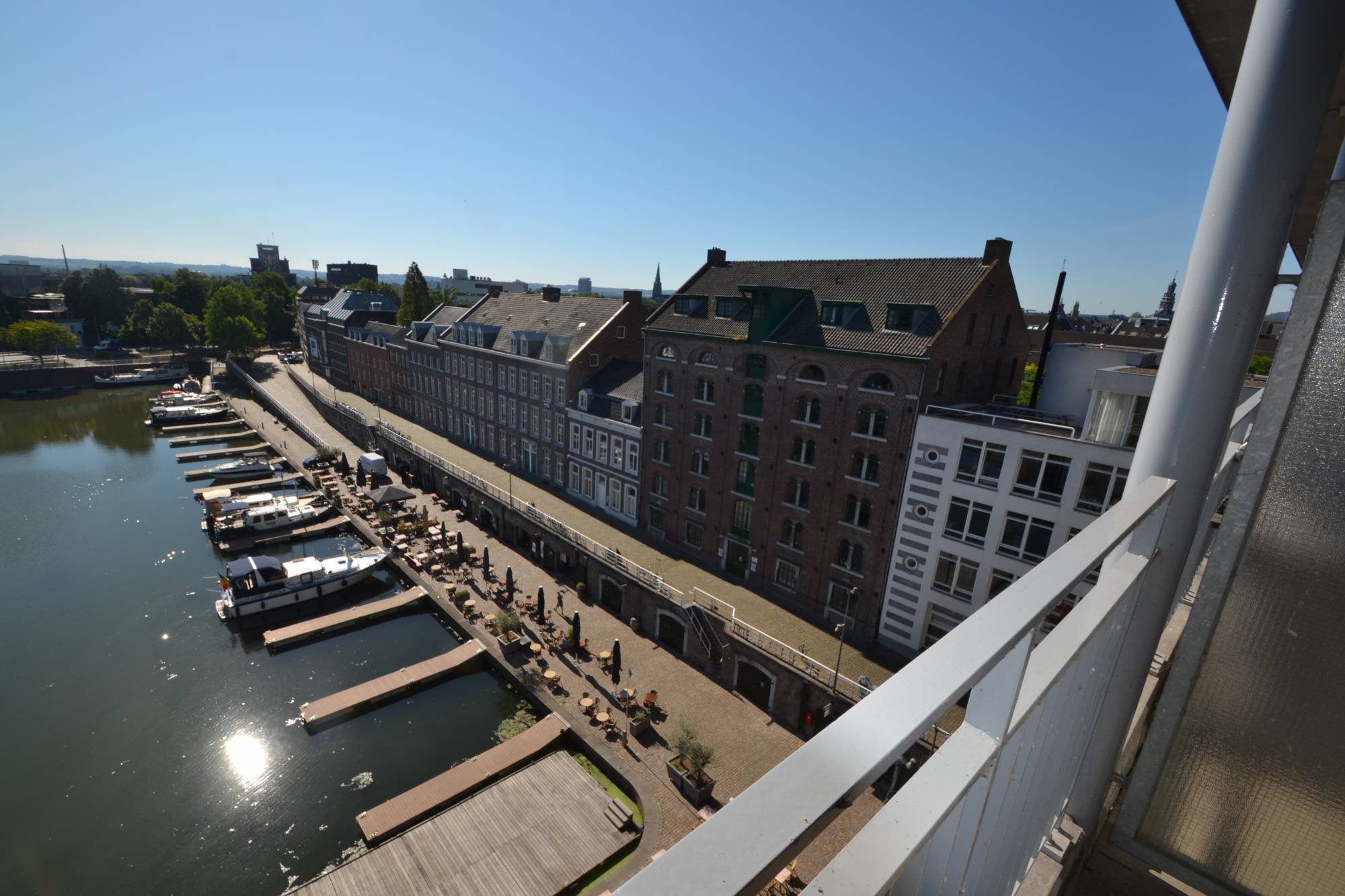 Woning te huur: Maasboulevard, Maastricht