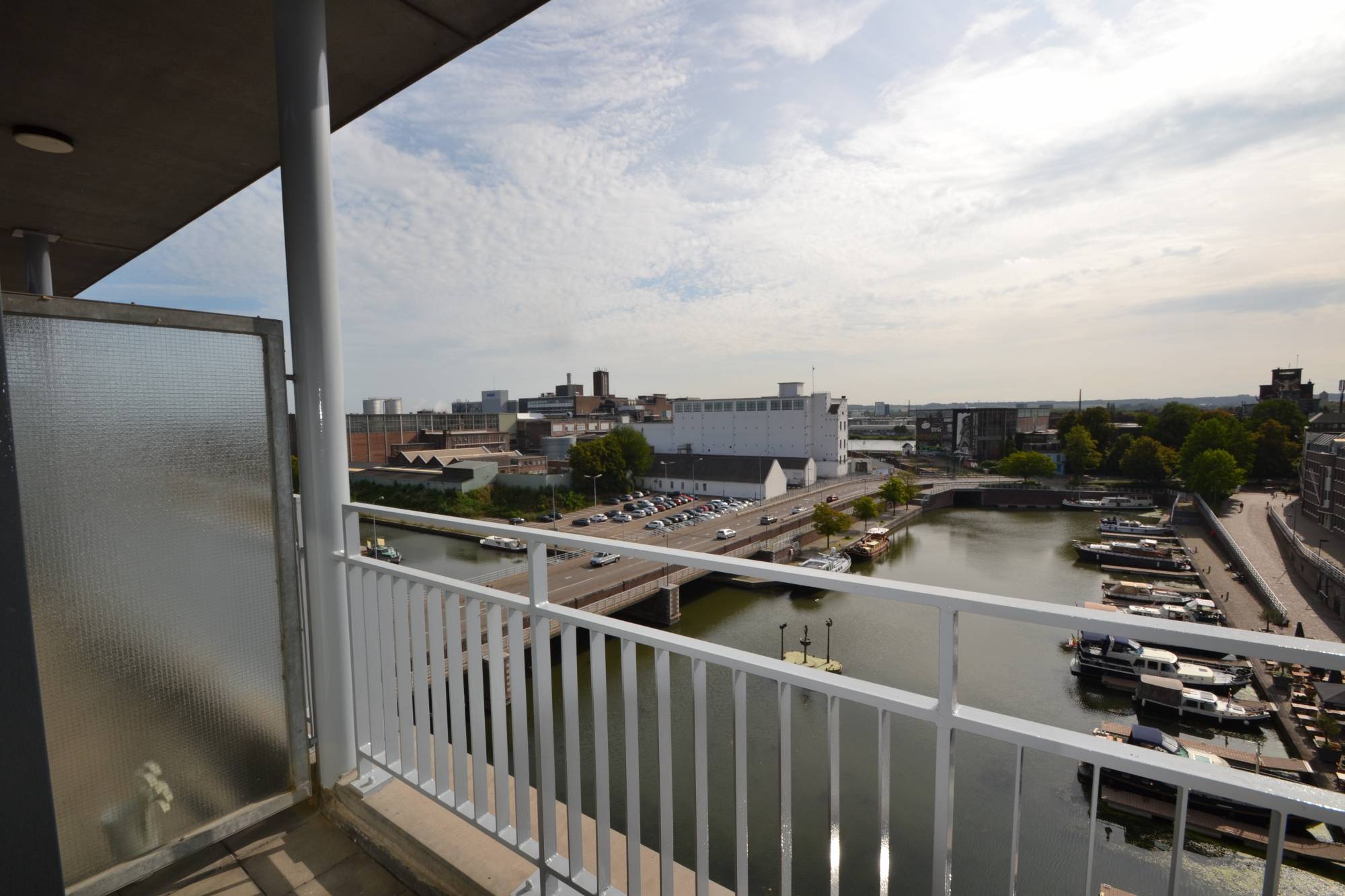 Woning te huur: Maasboulevard, Maastricht