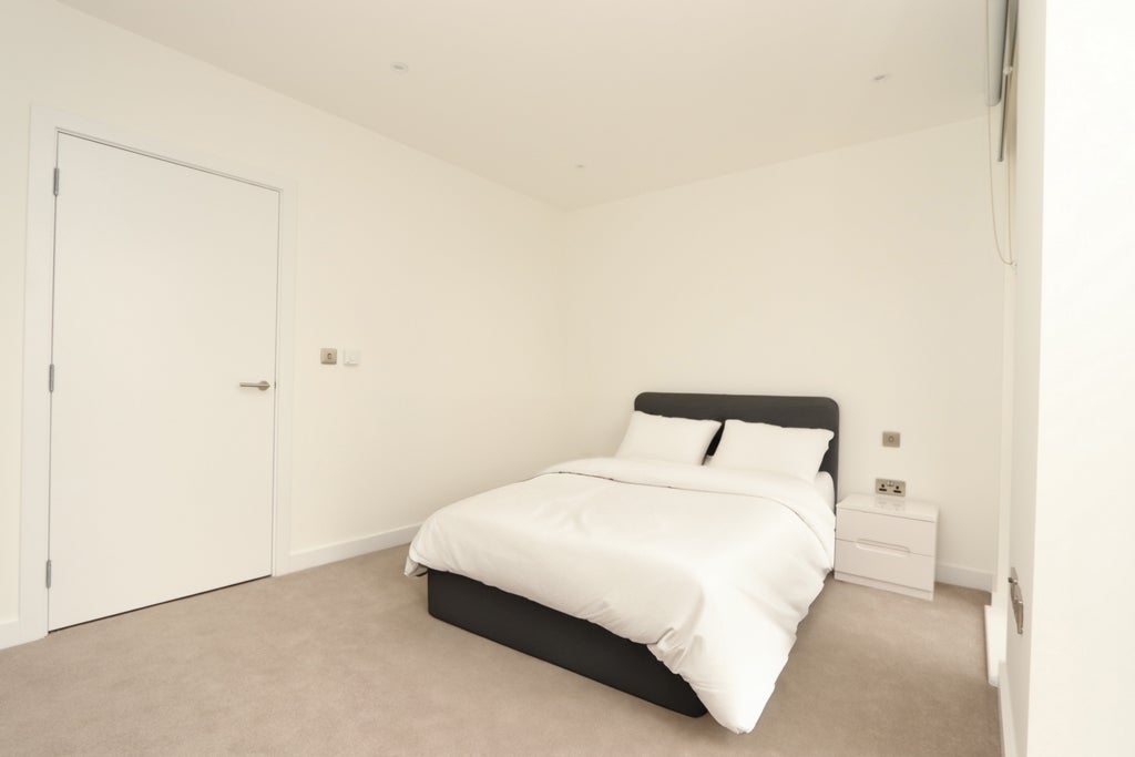 Room Globe Road in Greater London