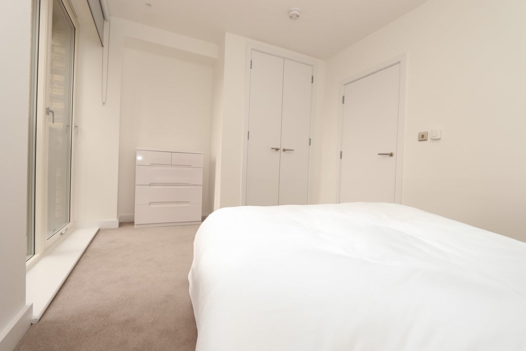 Room Globe Road in Greater London