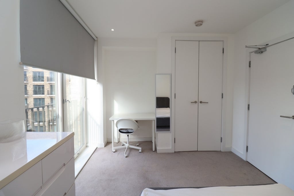 Room Globe Road in Greater London