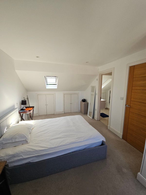 Room Tynemouth Street in Greater London