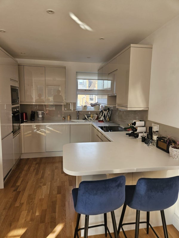 Room Tynemouth Street in Greater London