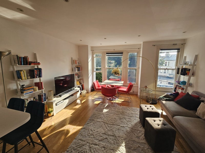 Room Tynemouth Street in Greater London