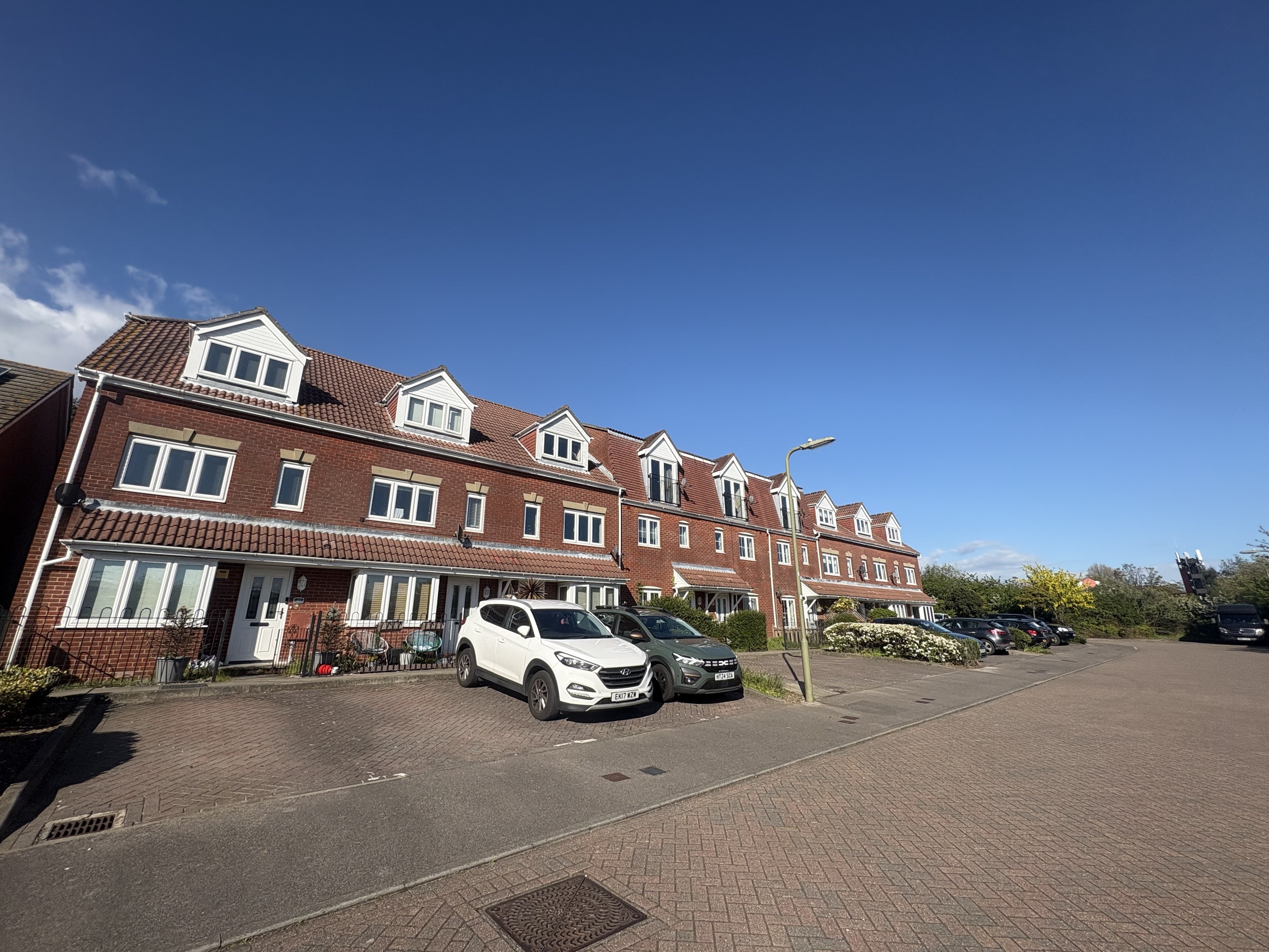 Flat Chadwick Way in Southampton