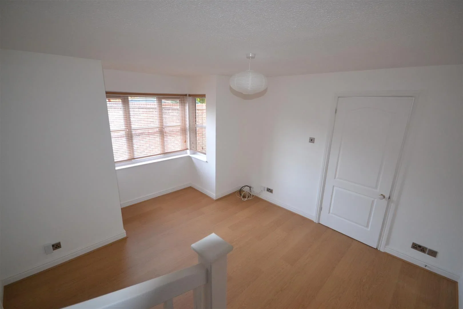 House Cissbury Close in Horsham