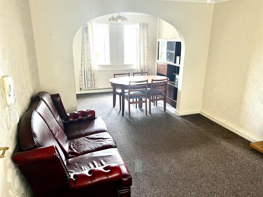 Flat Brackley Street in Salford