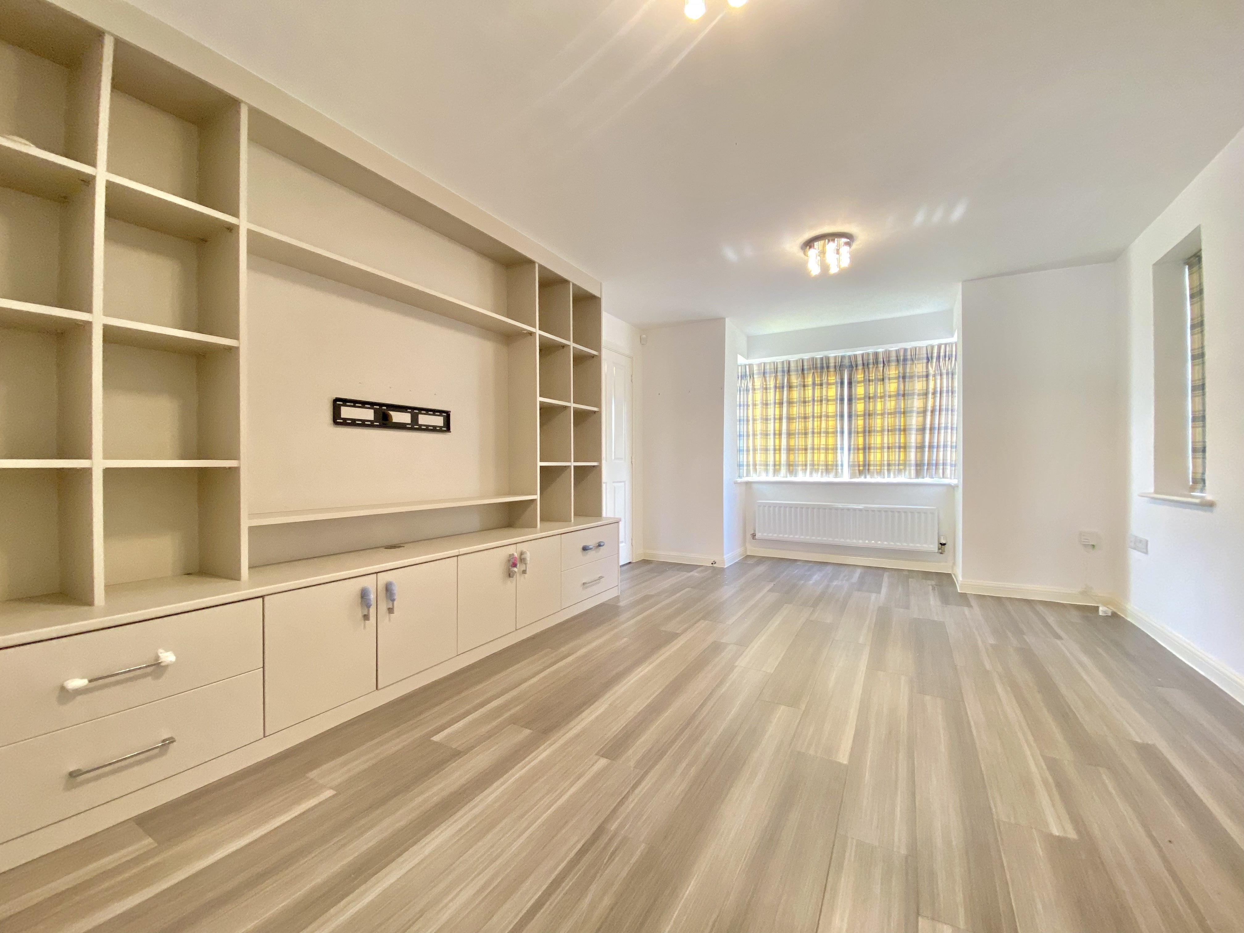 Flat Oaken wood Drive in Maidstone