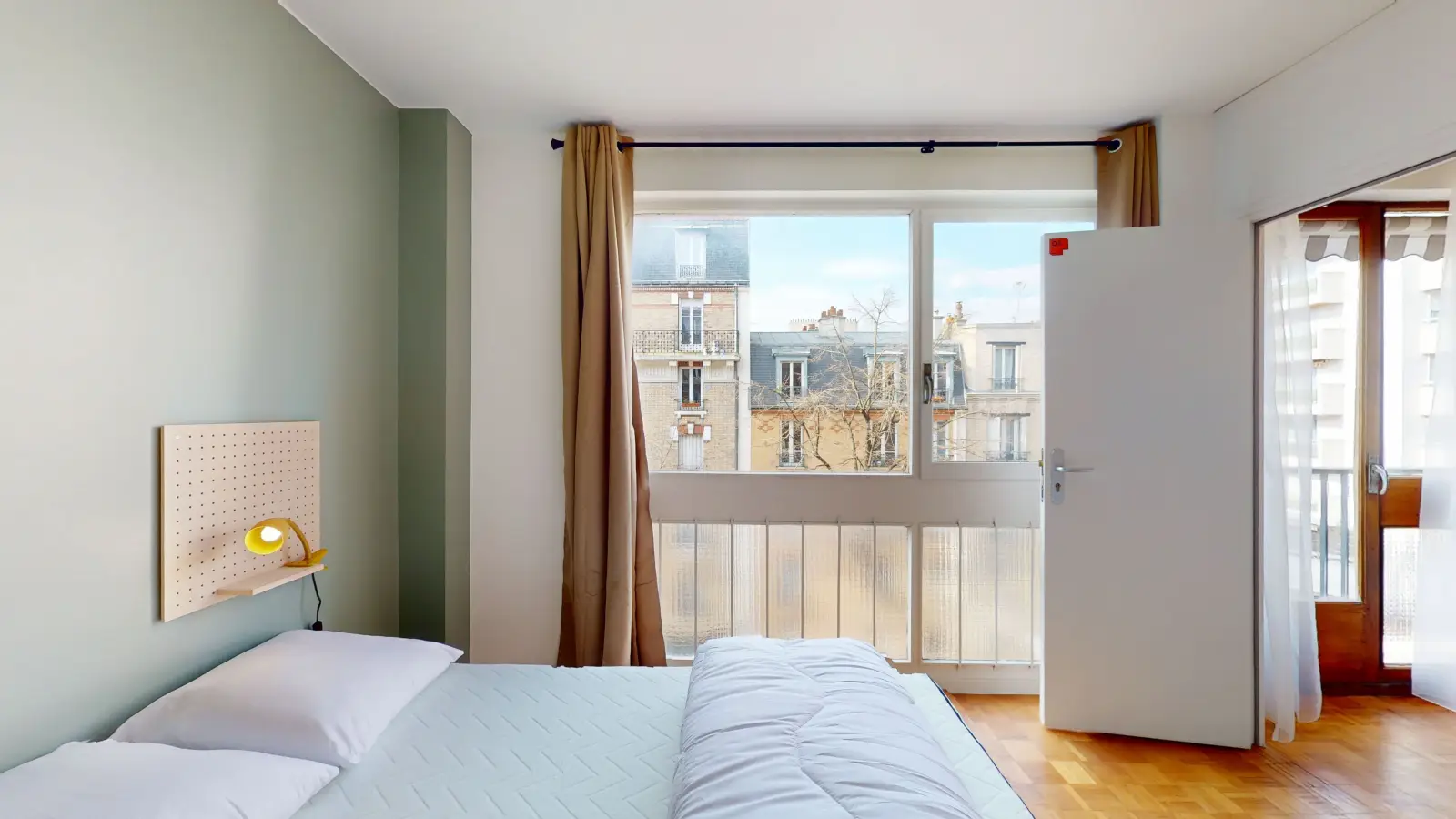 Room Rue Bobillot in Paris