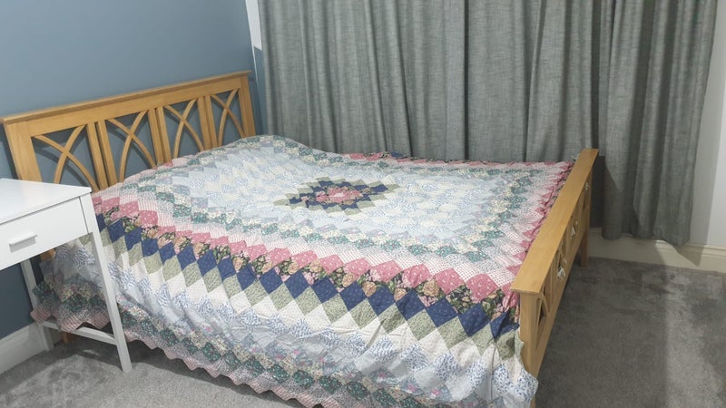 Room Salisbury Road in Greater London
