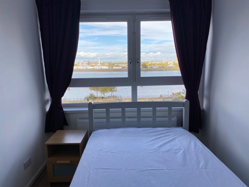 Room Europe Road in Greater London
