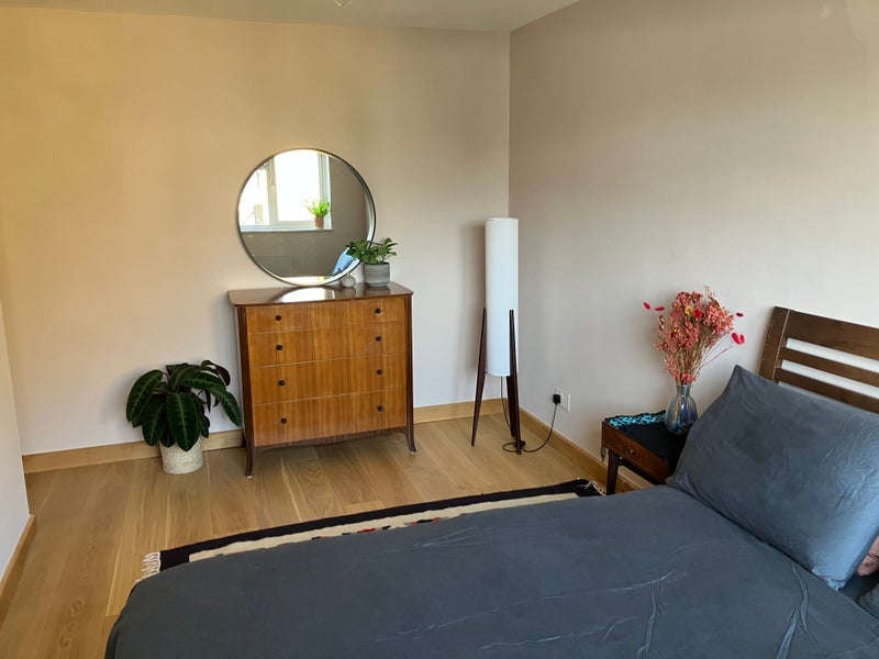 Room Palace Road in Greater London