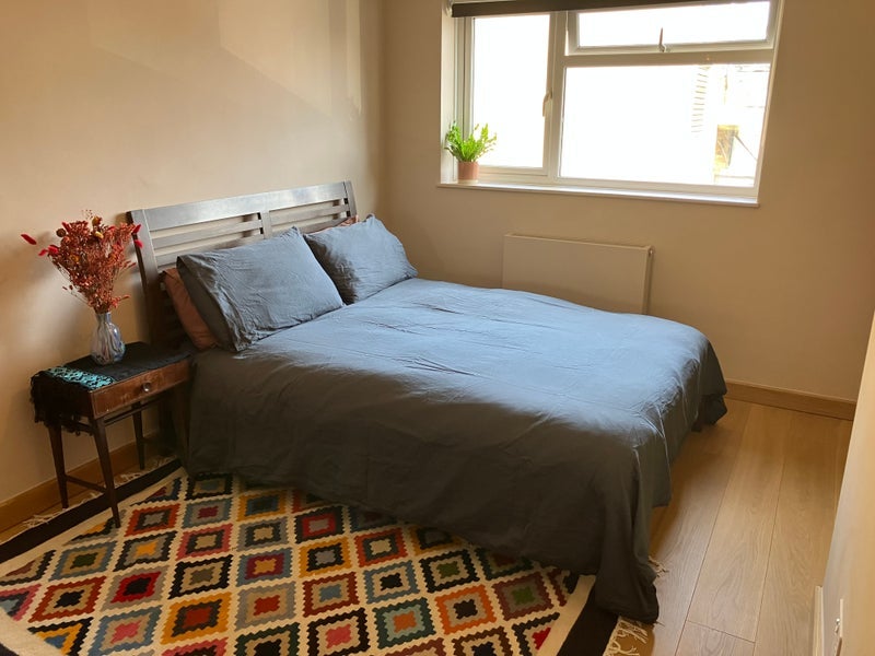 Room Palace Road in Greater London