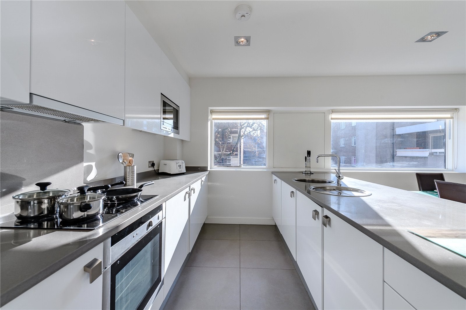 Flat Fulham Road in Greater London