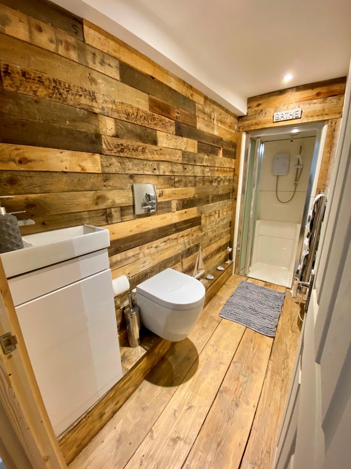 Flat Sydenham Road in Greater London