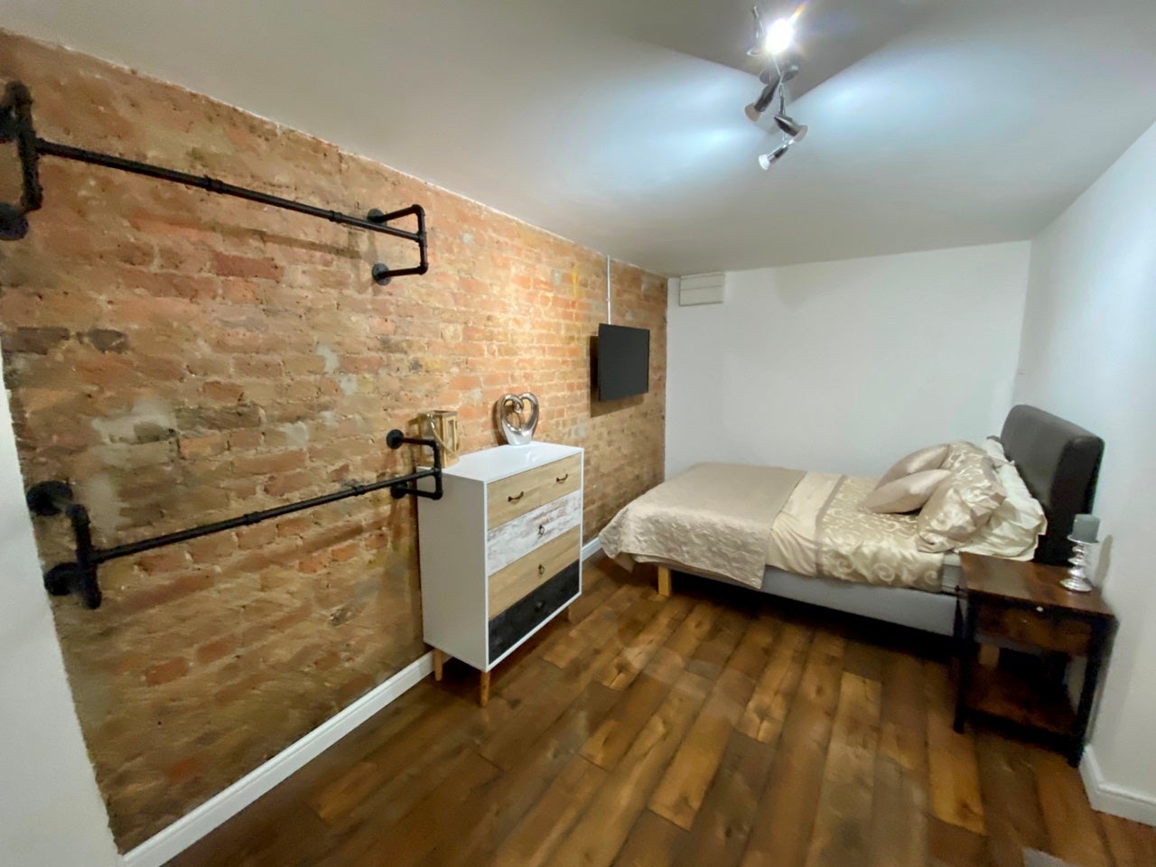 Flat Sydenham Road in Greater London