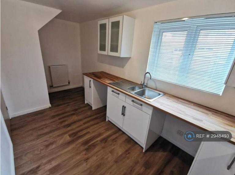 House Cavalier Close in Bridgwater