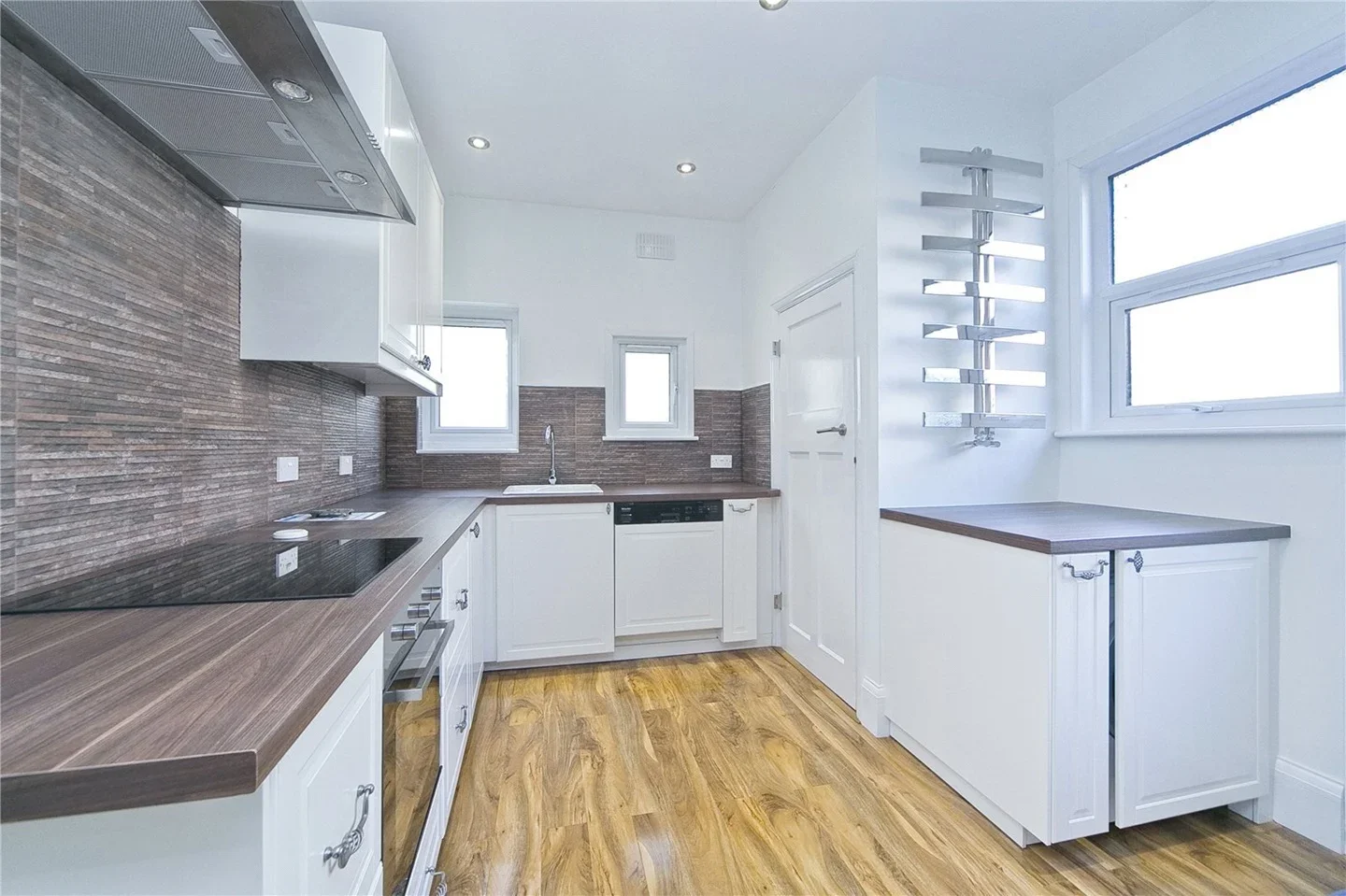 Flat Kingscroft Road in Greater London