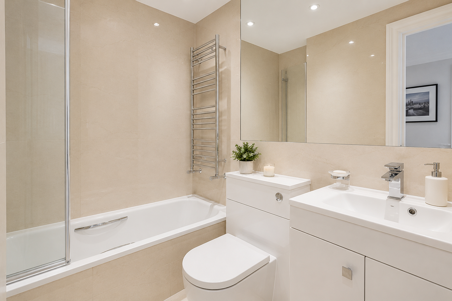 Flat Sloane Avenue in Greater London