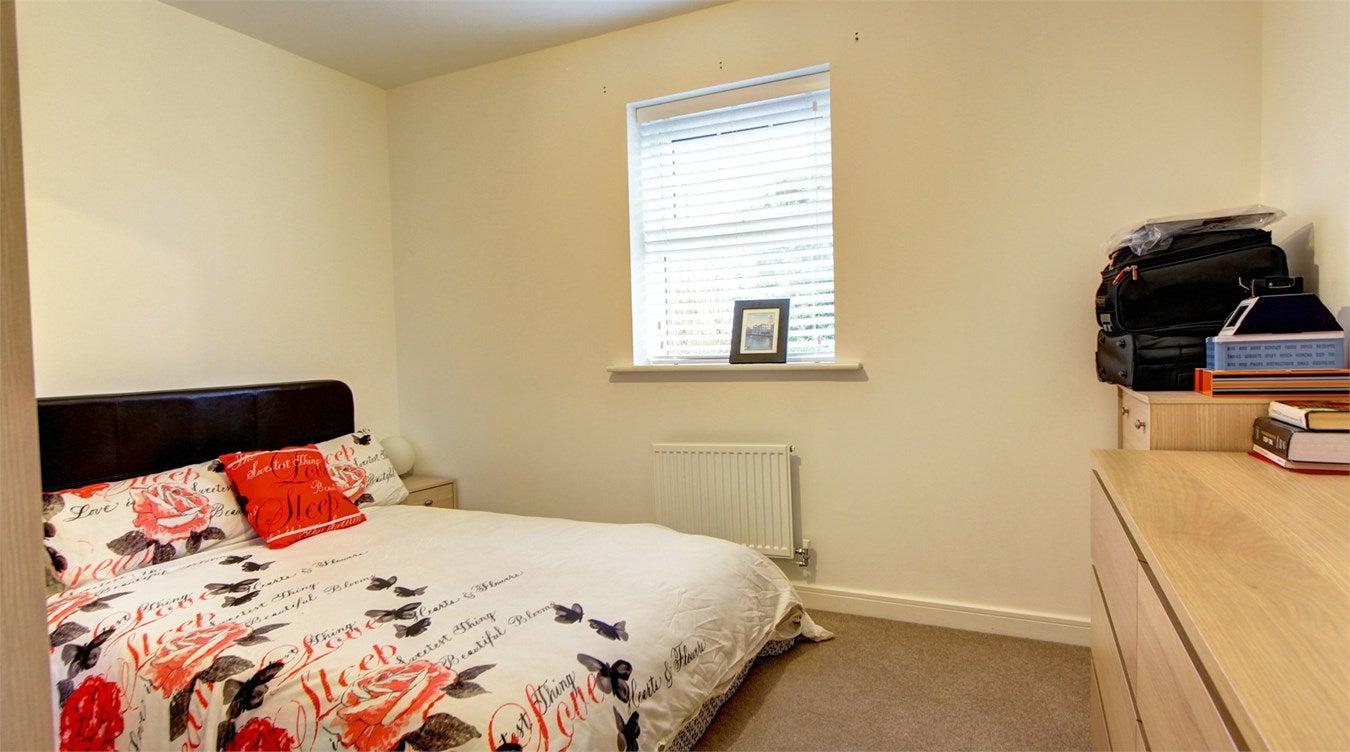 Flat Lescot Place in Greater London
