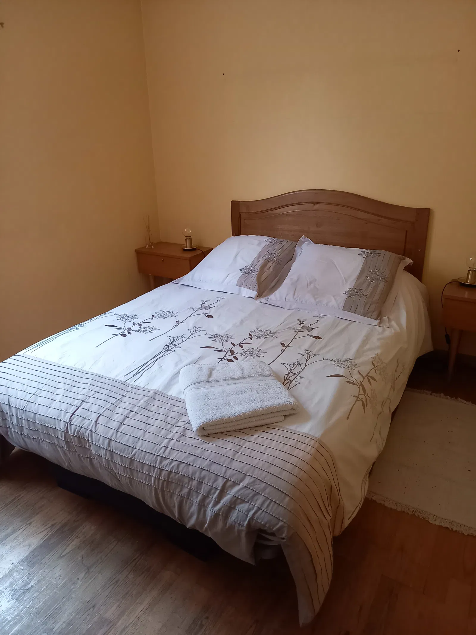 Chambre Faubourg Marceau à Châtillon-Coligny