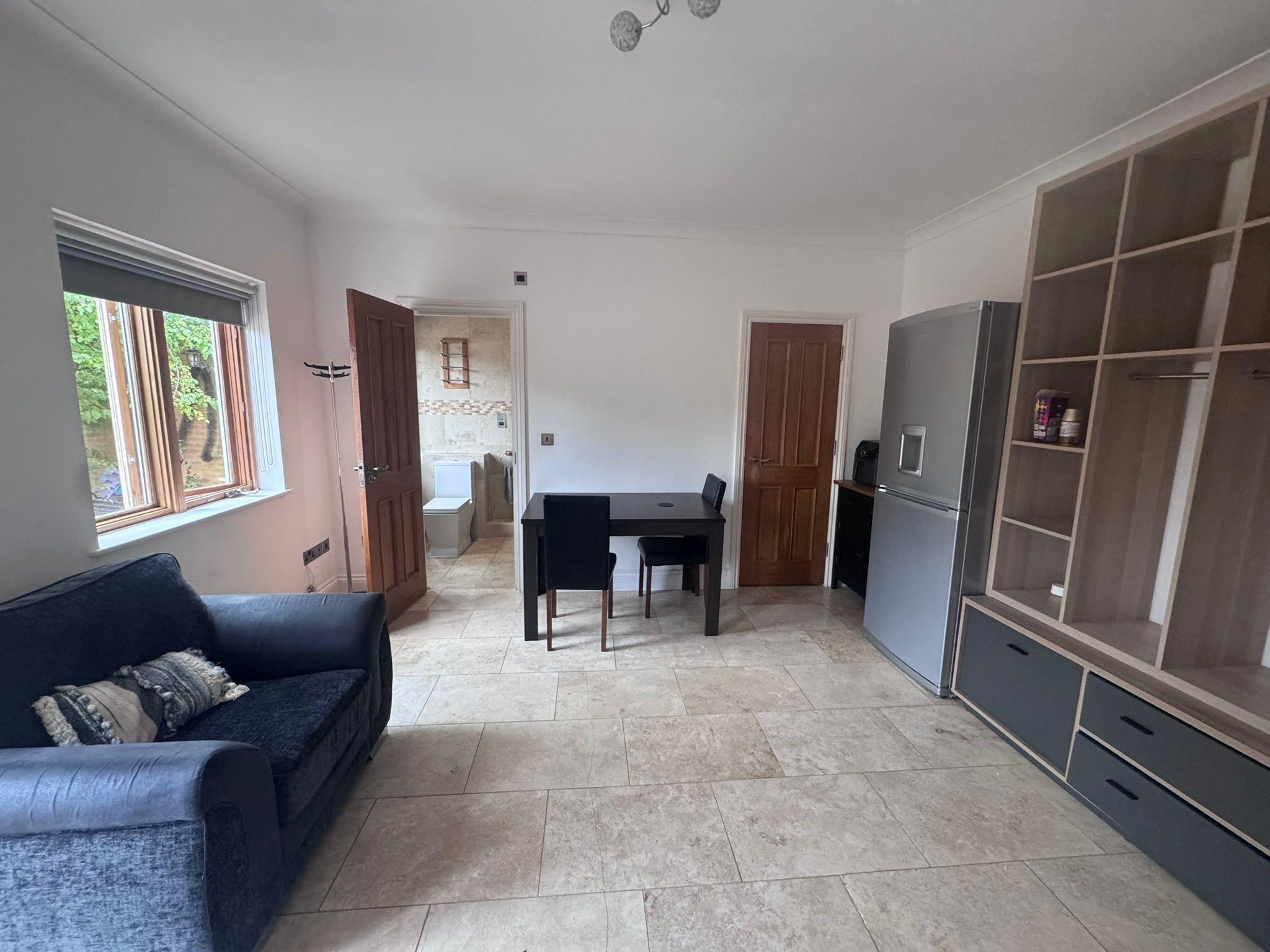 Flat Allhusen Place in Stoke Poges