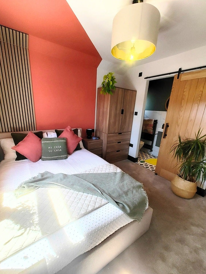Room Major Road in Cardiff