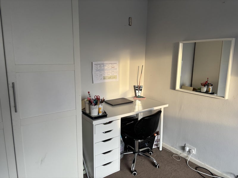 House West Woodside in Greater London