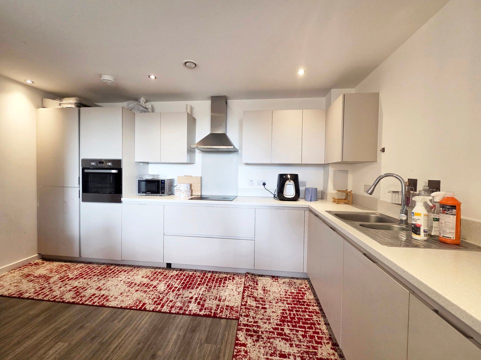 Flat Ripplegate Walk in Greater London