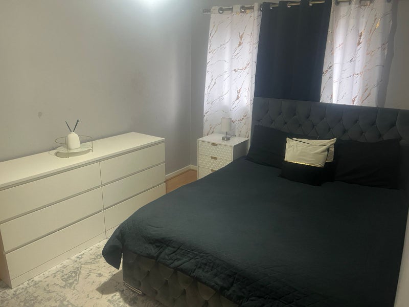 Room Wadhurst Close in Greater London