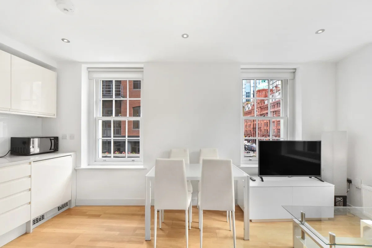 Flat Brunswick Place in Greater London
