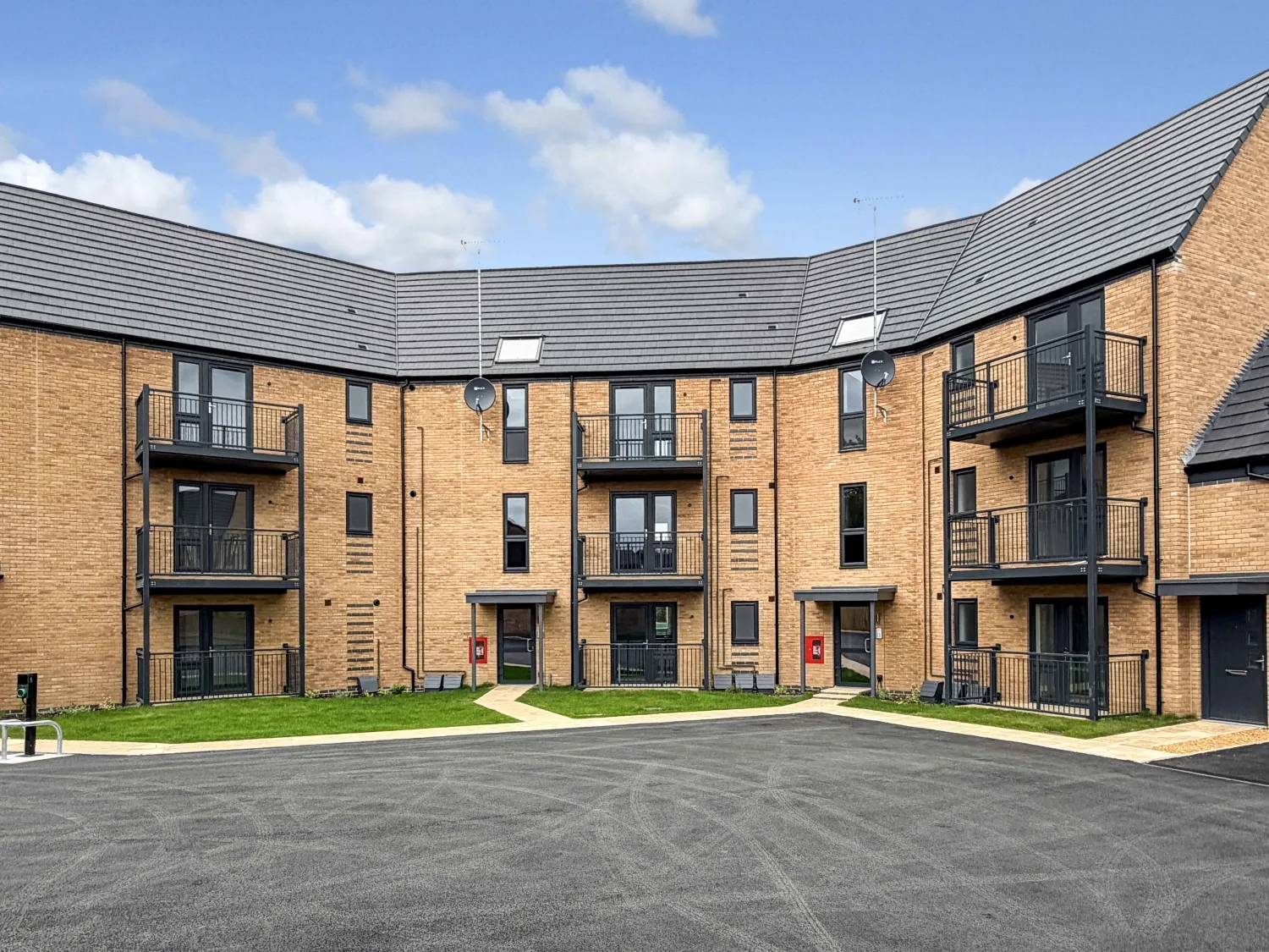 Flat Brooks Close in Stratton St. Margaret
