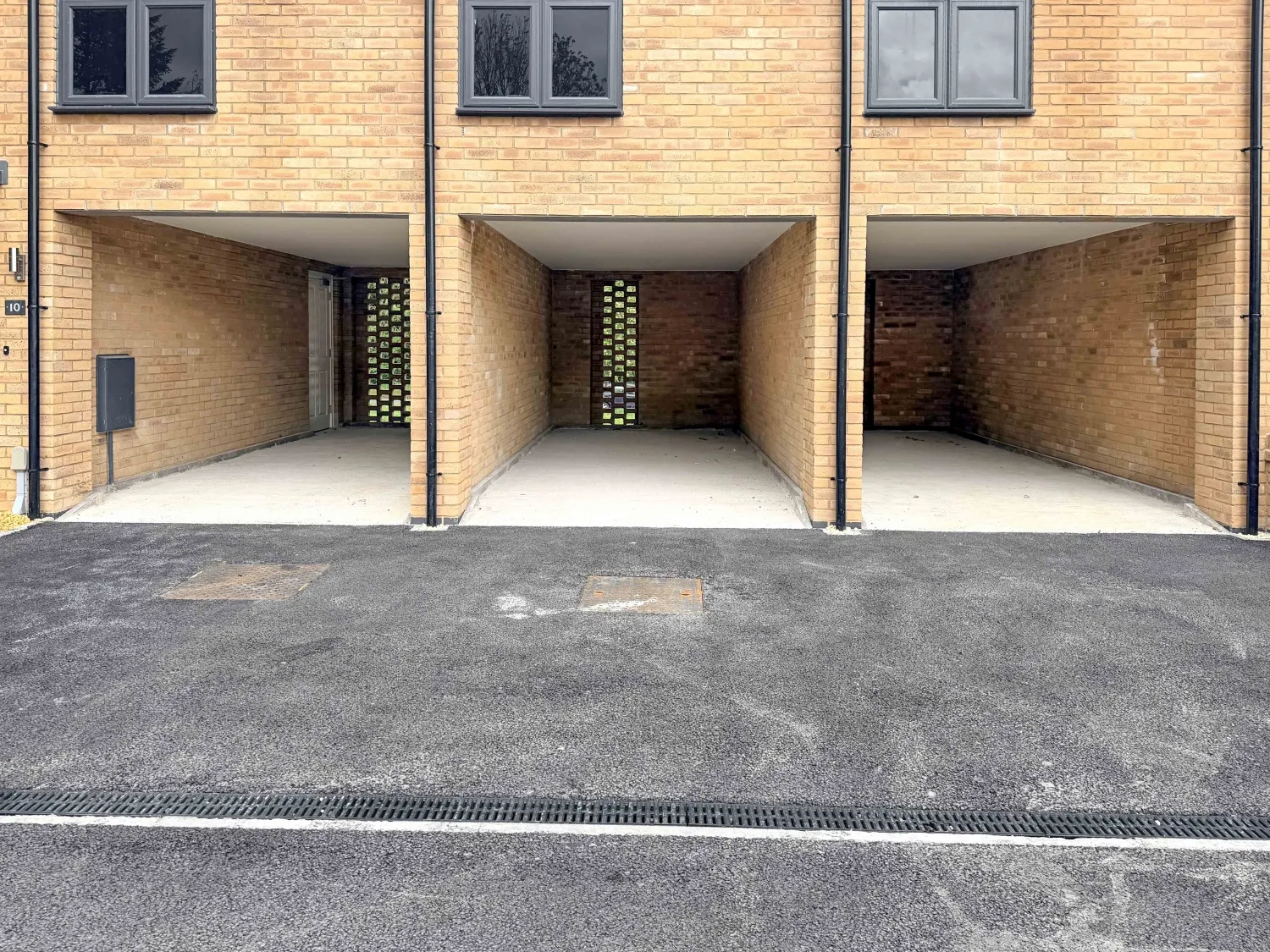 Flat Brooks Close in Stratton St. Margaret