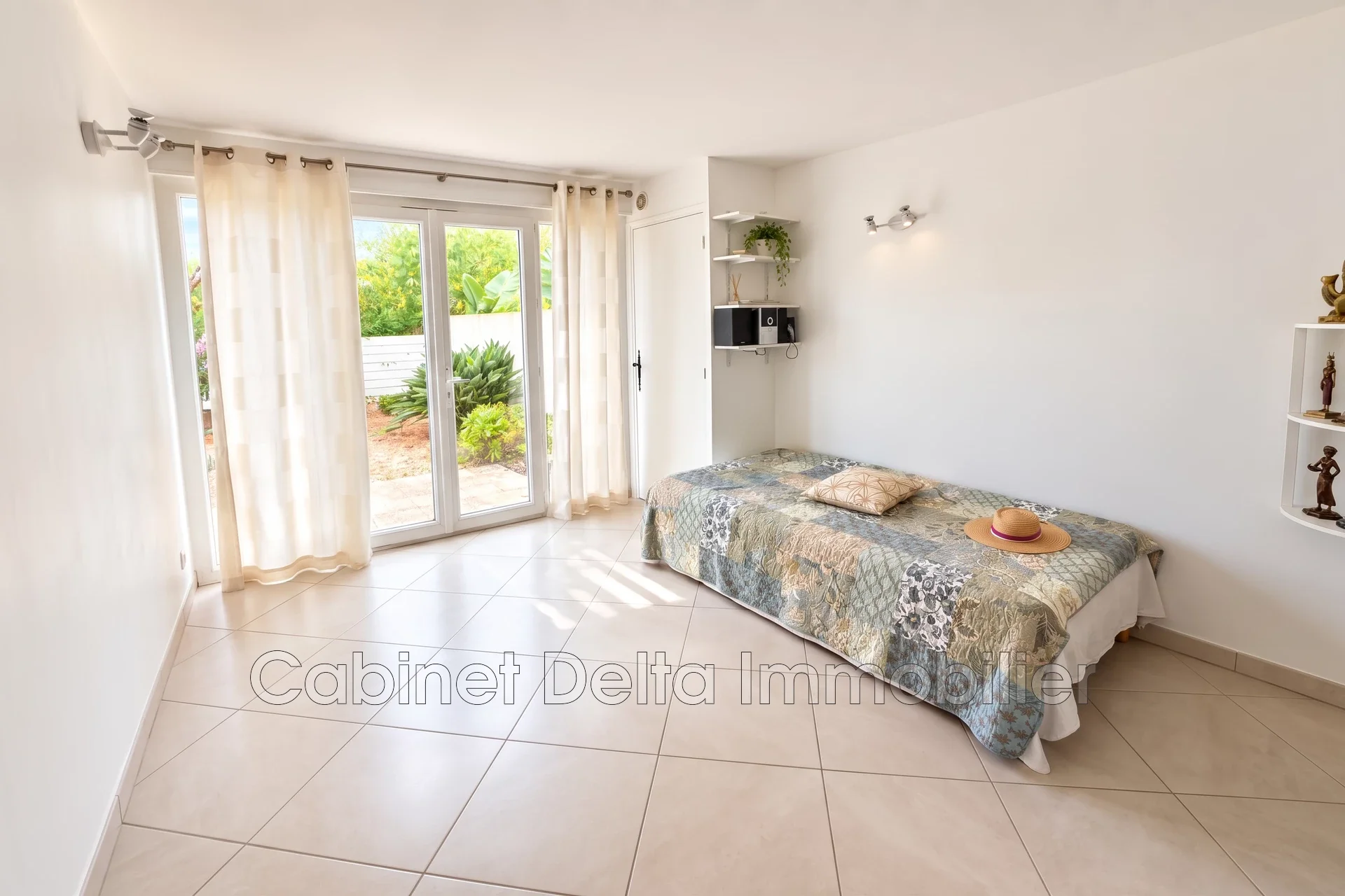 Maison Avenue du Deuxième Spahis à Sanary-sur-Mer