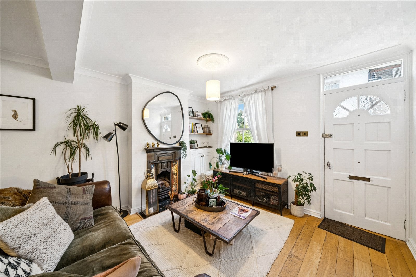 House Connaught Road in Greater London