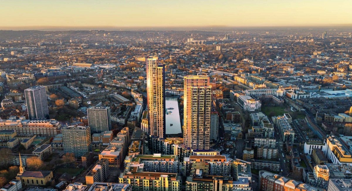 Flat City Road in Greater London
