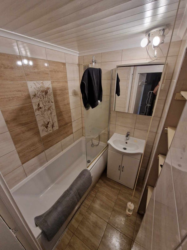Room Joyners Field in Harlow