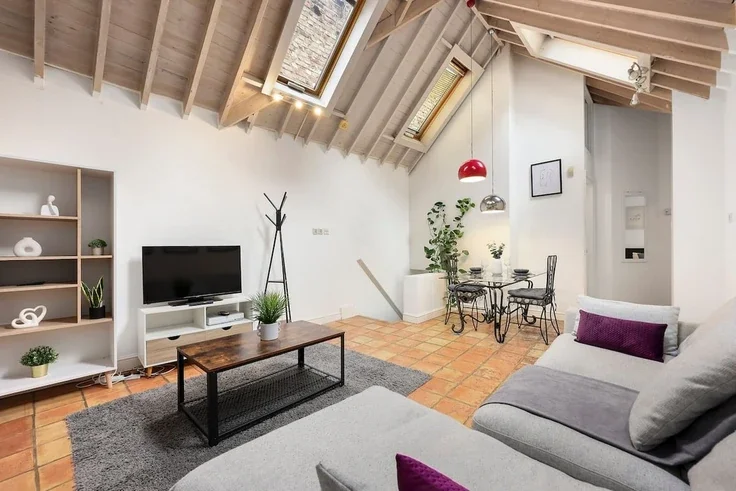 Flat Fullwood's Mews in Greater London