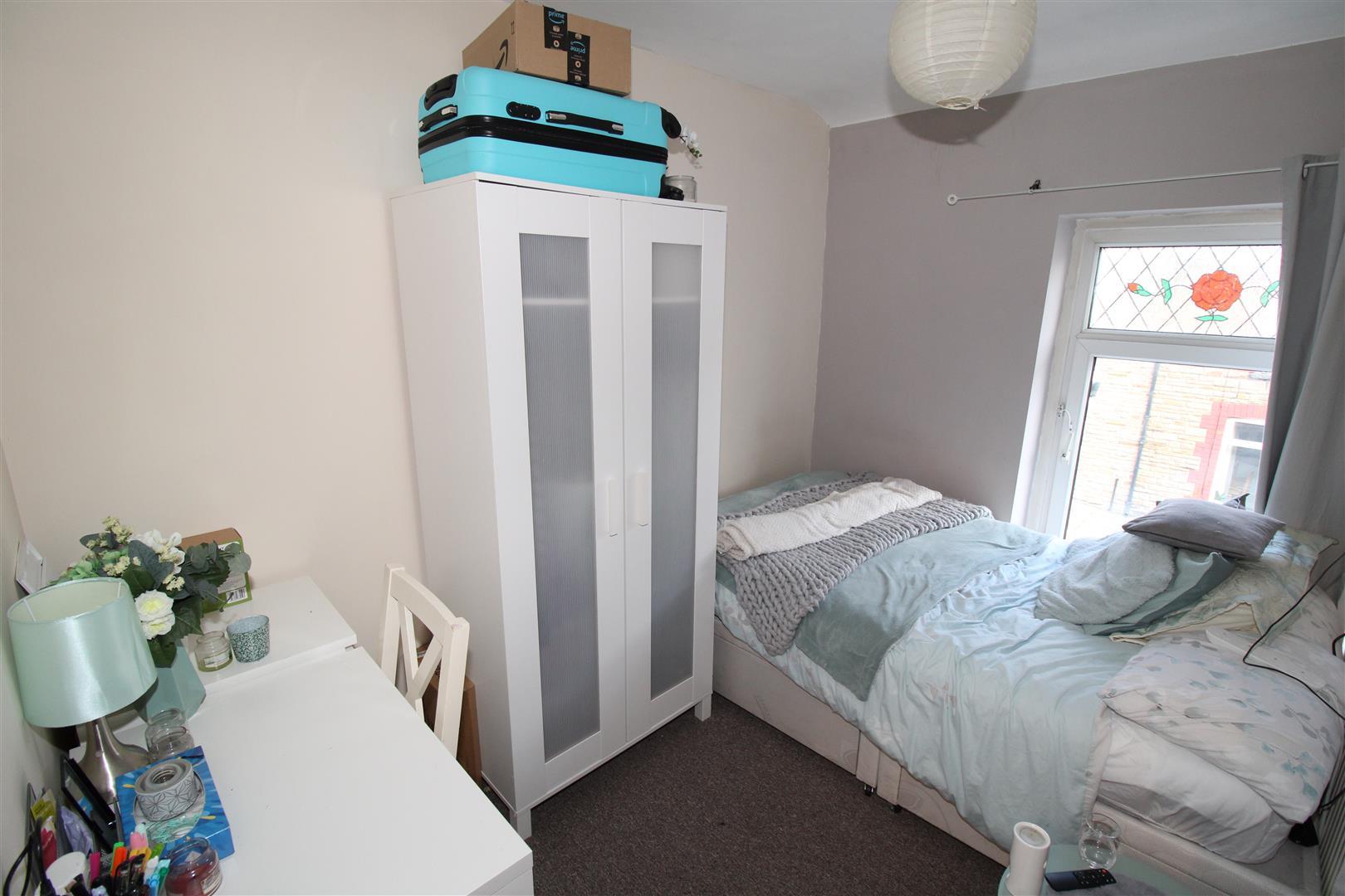 Room King Street in Pontypridd