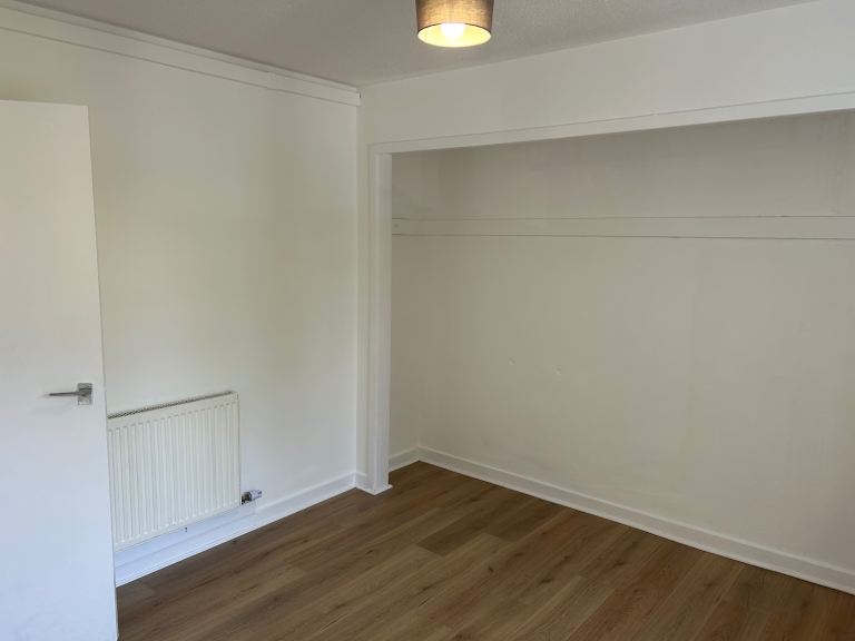 Flat Linnhead Drive in Glasgow