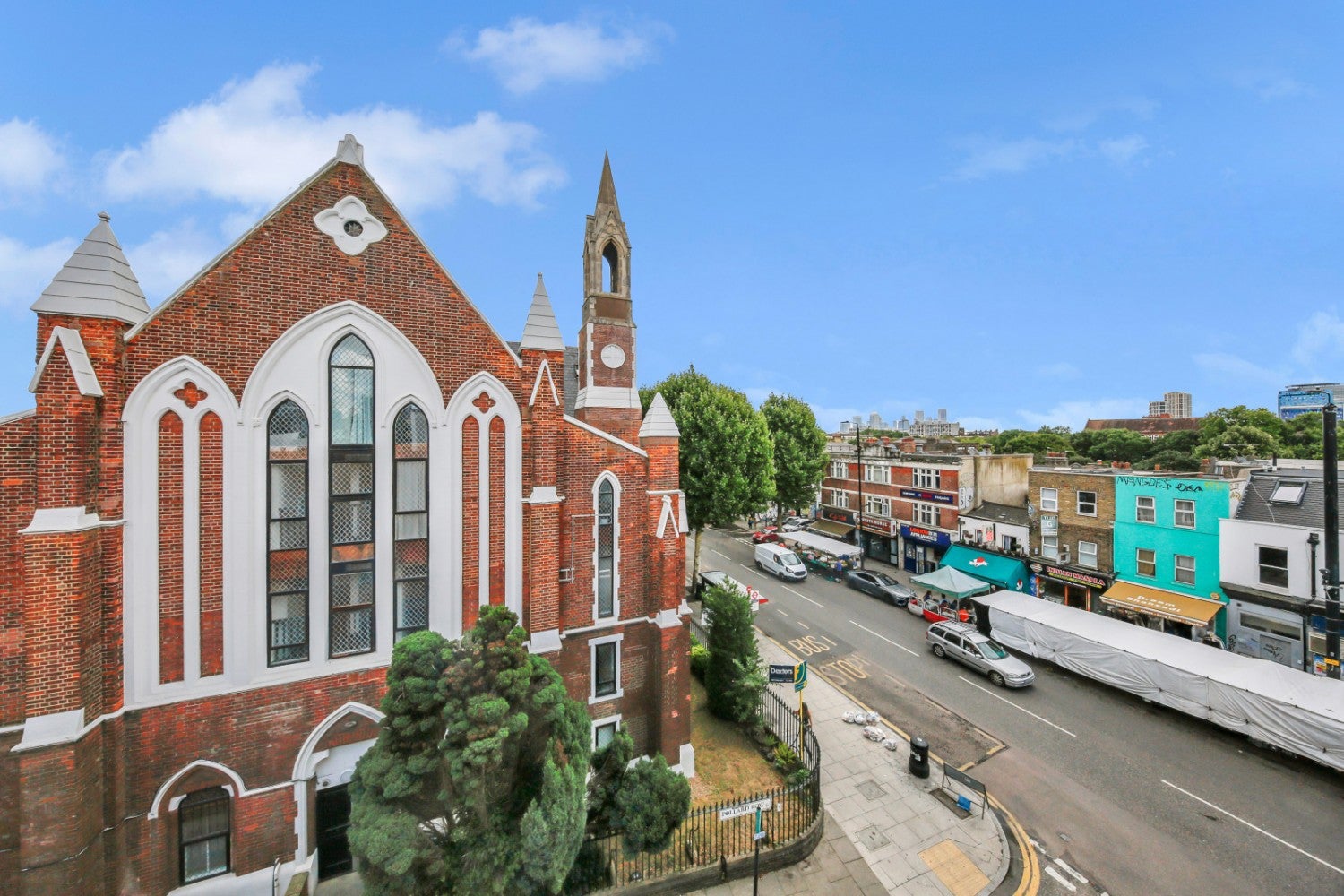 Flat Bethnal Green Road in Greater London
