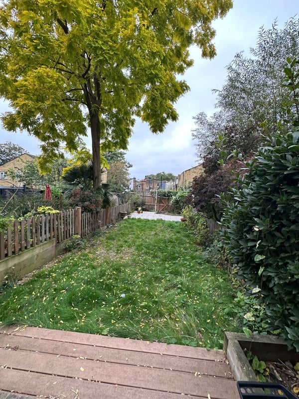 Room Rokeby Road in Greater London