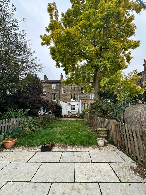Room Rokeby Road in Greater London